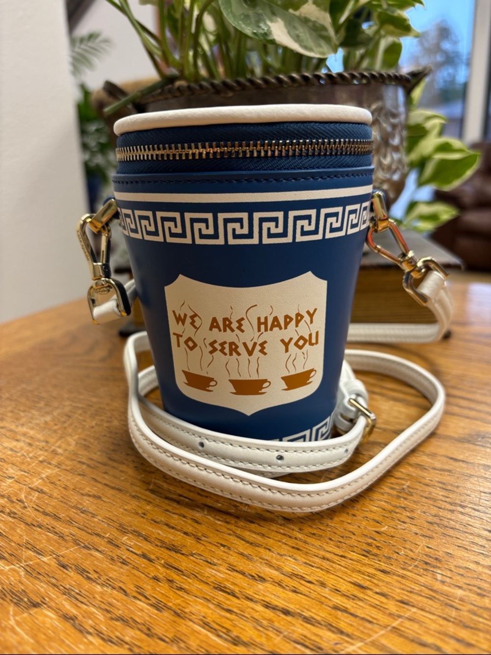 Kate Spade New York "On Purpose" Coffee Cup Crossbody EUC